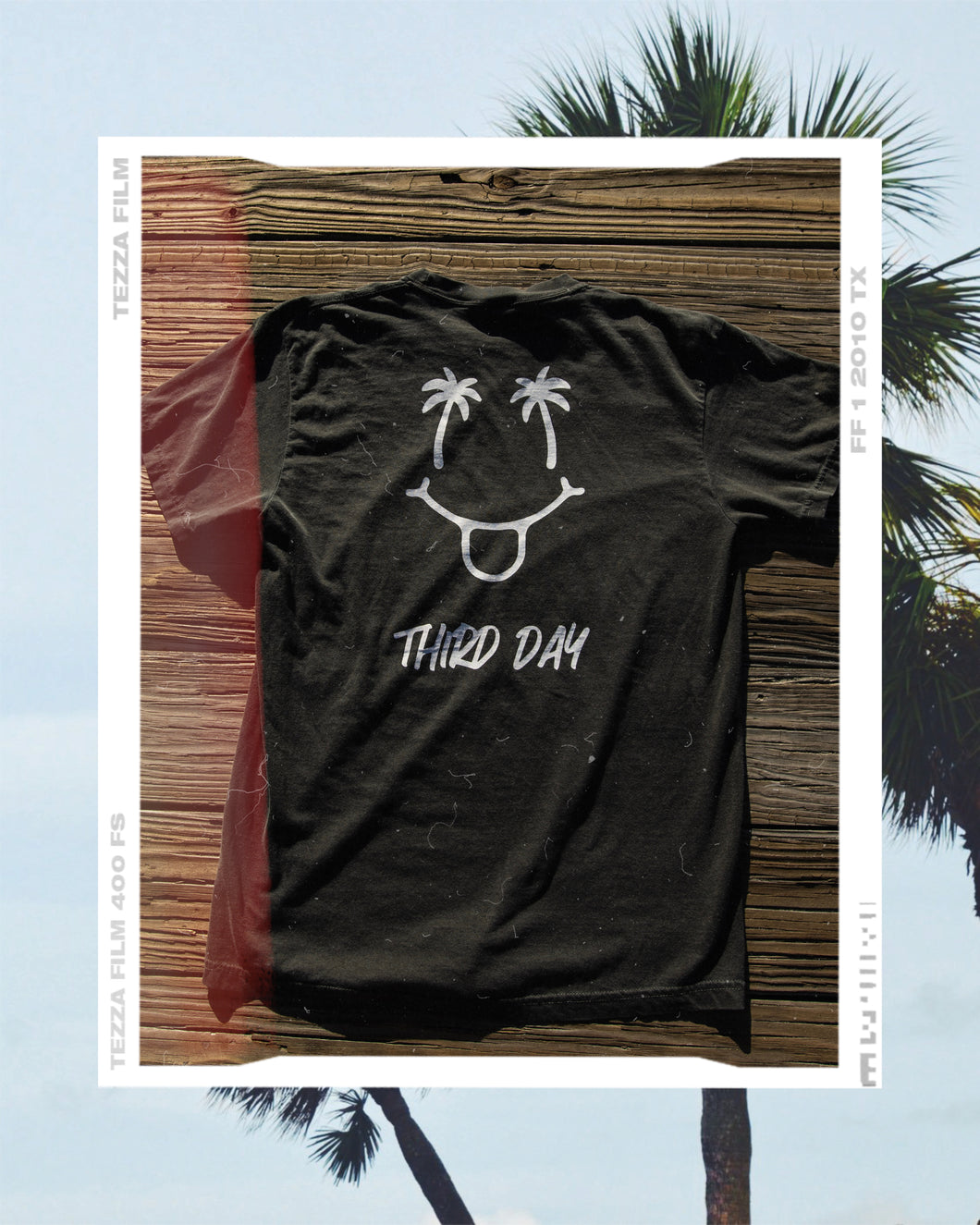 THIRD DAY SMILE TEE